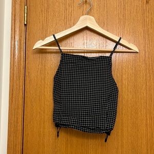 Black retro tank top